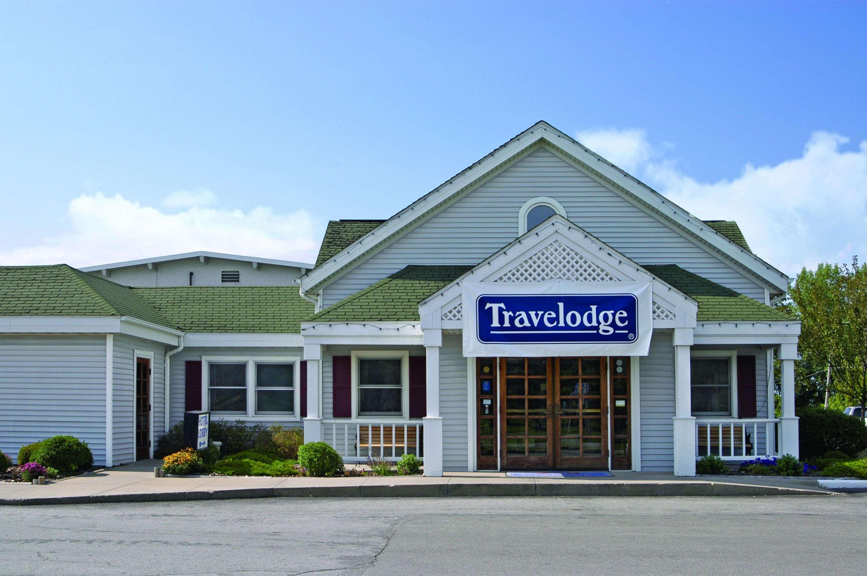 Travelodge By Wyndham Iowa City Kültér fotó
